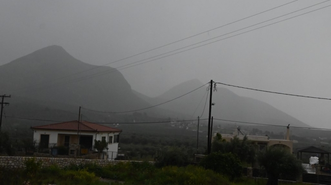 Συνεχίζεται η επέλαση της κακοκαιρίας: Οι περιοχές με την μεγαλύτερη επικινδυνότητα, τοπικές χαλαζοπτώσεις και ισχυροί άνεμοι (vid)