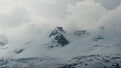 Σκιέρ θάφτηκαν από χιονοστιβάδα στην Αυστρία: Έρευνες για την διάσωση τους