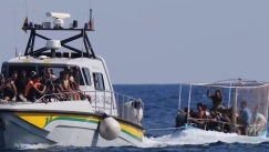 Τουλάχιστον 30 νεκροί μετά από ναυάγιο σκάφους με μετανάστες στη νότια Ιταλία
