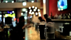Φοροδιαφυγή άνω των 600.000 από γνωστό bar restaurant στο κέντρο της Γλυφάδας: Το κόλπο με τις ακυρώσεις
