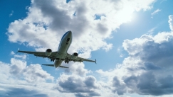 Ξέχασαν φέρετρο με νεκρό στο αεροπλάνο: Γύρισε στην Ελλάδα