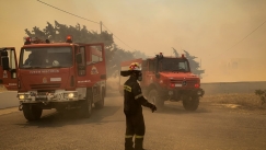 Ανεξέλεγκτη η πυρκαγιά στη Ρόδο: Καίγεται το νησί για έβδομη μέρα, νέες εκκενώσεις οικισμών (vid)