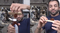 Αστροναύτης δείχνει πως είναι να τρως μέλι σε συνθήκες μηδενικής βαρύτητας (vid)