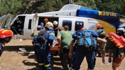 Μεγάλη επιχείρηση διάσωσης στο Φαράγγι της Σαμαριάς: Αγωνία για Ισπανό τουρίστα που ακρωτηριάστηκε μετά τον σεισμό (vid)