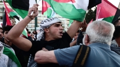 Ένταση στο Σύνταγμα ανάμεσα σε Ισραηλινούς τουρίστες και Παλαιστίνιους διαδηλωτές (vid)