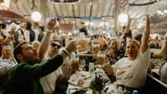Στο Μόναχο για το Oktoberfest: Ζήσαμε από κοντά τη μεγαλύτερη γιορτή μπίρας και τώρα μπορείς να τη ζήσεις κι εσύ