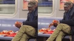Απίστευτος τύπος καθάρισε και έφαγε αστακό μέσα στο μετρό (vid)
