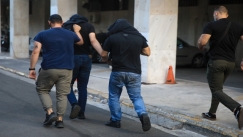 Συνελήφθησαν πέντε μέλη των BBB που εμπλέκονται στη δολοφονία του Μιχάλη Κατσούρη, επειδή ξυλοκόπησαν 15χρονους Σέρβους