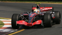 Σαν Σήμερα: To αξέχαστο ντεμπούτο του Χάμιλτον στην F1 (vid)