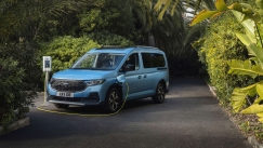 Ford Tourneo Connect PHEV: Ένα επταθέσιο οικογενειακό που μπαίνει στην πρίζα