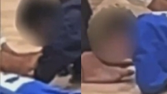 Σάλος στις ΗΠΑ με φιλανθρωπικό αγώνα σε σχολείο: Το αηδιαστικό βίντεο που δείχνει τους μαθητές να γλύφουν ο ένας τα πόδια του άλλου (vid)
