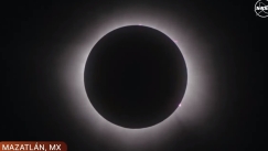Μεξικό-ΗΠΑ: Εκατομμύρια άνθρωποι παρακολούθησαν την ολική έκλειψη Ηλίου, εντυπωσιακές εικόνες (vid)	