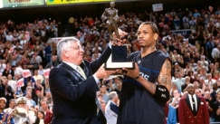 Πριν από 21 χρόνια ο Άιβερσον παρέλαβε το βραβείο του MVP και... πέτυχε 52 πόντους! (vids)