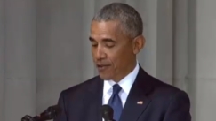 Ομπάμα στην κηδεία του Μακέιν: «Μας έκανε καλύτερους προέδρους» (vid)