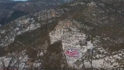 Τουρκικό drone πέταξε πάνω από το Καστελόριζο παίζοντας τον εθνικό ύμνο και έριξε κόκκινη μπογιά σε ελληνική σημαία (vid)