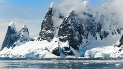 Το μεγαλύτερο παγόβουνο του κόσμου που είναι όσο η Αττική, ξεκόλλησε από την Ανταρκτική (pics)