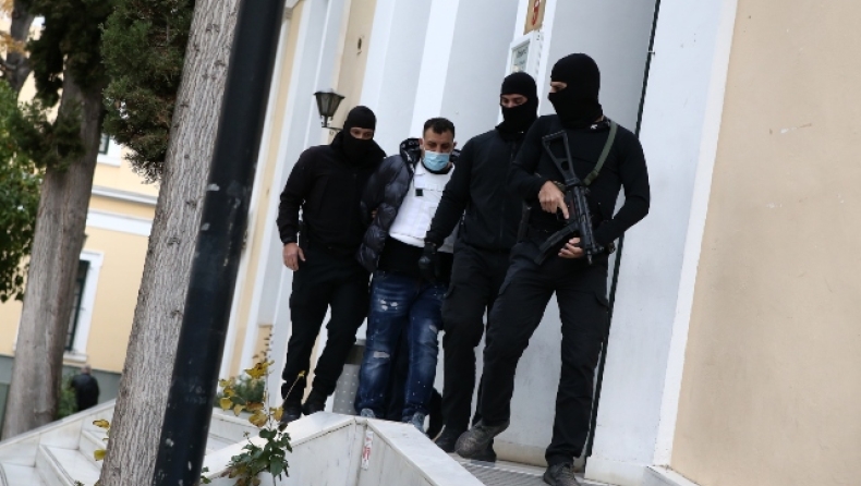 Οδηγείται στη φυλακή ο 40χρονος τζιχαντιστής που συνελήφθη στην Αθήνα