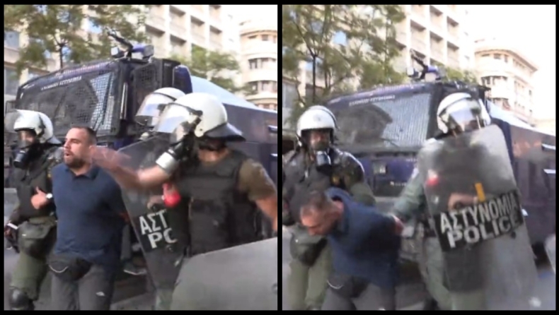 Αστυνομική βία μπροστά στην κάμερα: Άνδρας των ΜΑΤ ρίχνει μπουνιά σε δεμένο πισθάγκωνα (vid)
