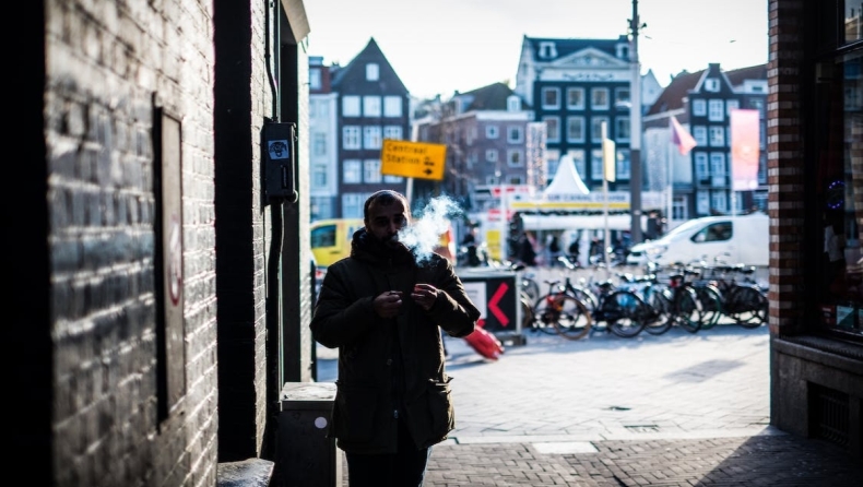 Το Άμστερνταμ απαγόρευσε τα κρουαζιερόπλοια να πλησιάζουν την πόλη σε μια απέλπιδα προσπάθεια να κρατήσει μακριά τους «ενοχλητικούς» τουρίστες