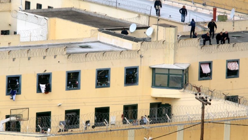 Αιματηρή συμπλοκή στις φυλακές Ναυπλίου