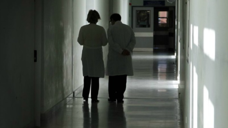 Διοικητές νοσοκομείων χωρίς πτυχία