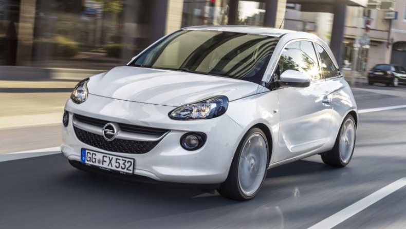 Το Opel Adam πάει με 100…
