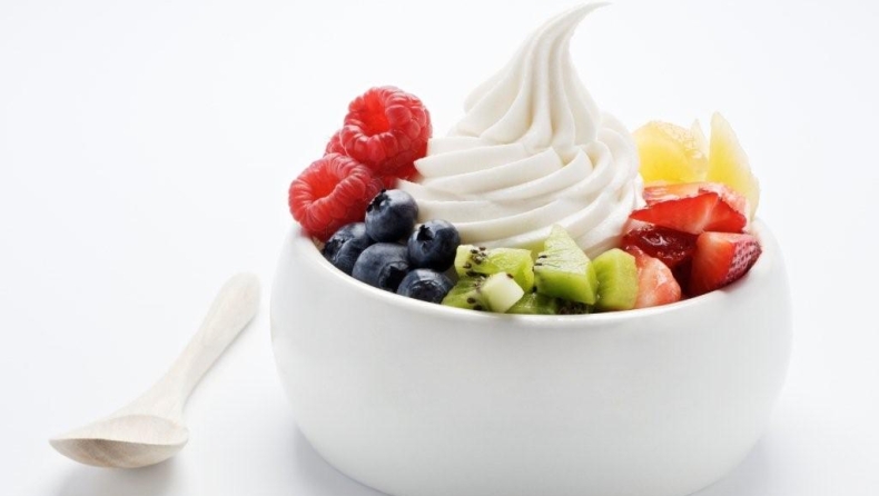 Πρώην πρόεδρος της ΑΕΚ πουλά frozen yogurt