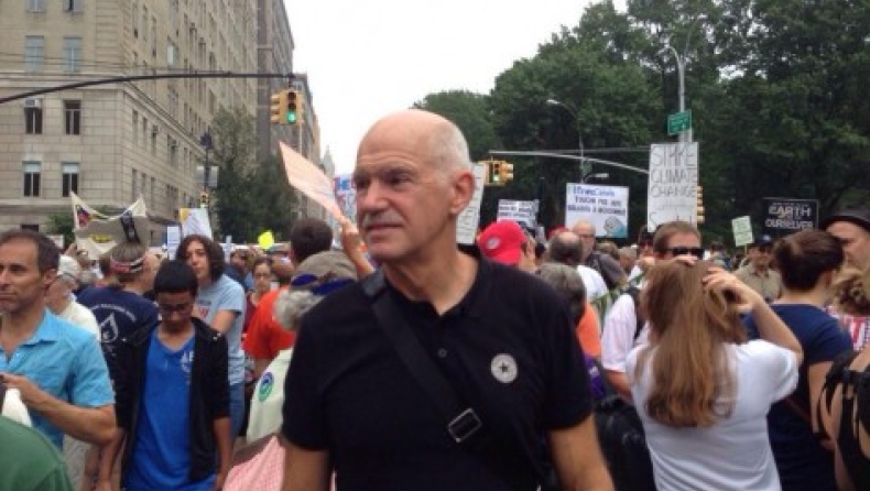 Ο Γιώργος διαδηλώνει στη Ν. Υόρκη (pics)