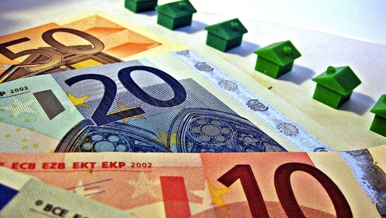 Κατασχέσεις και για χρέη κάτω των 5.000 ευρώ ζητά το ΔΝΤ