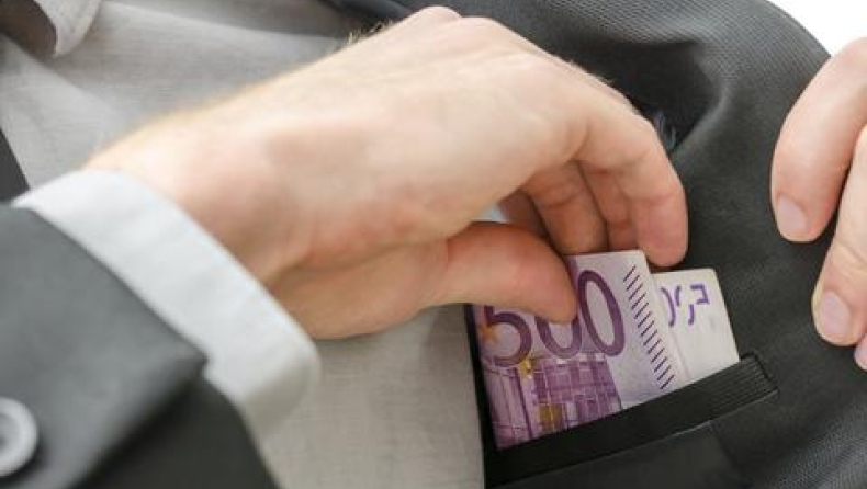 Κομπίνα 2 εκατ. ευρώ με λογιστικό γραφείο