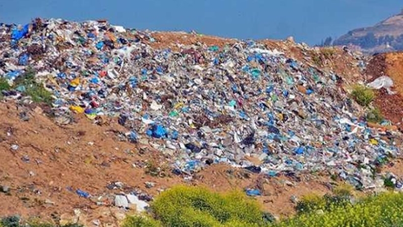 Πρόστιμο 54.450 ευρώ την ημέρα για τους ανοιχτούς χώρους διάθεσης αποβλήτων