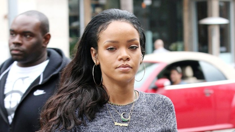 Rihanna: Μια εμφάνιση αξίας 8,5 χιλιάδες ευρώ (pics)