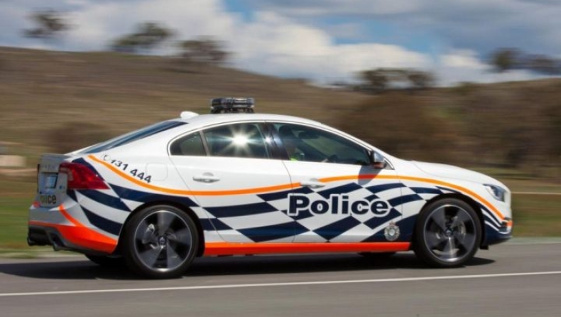 Αστυνομία οδηγεί βελτιωμένα Volvo