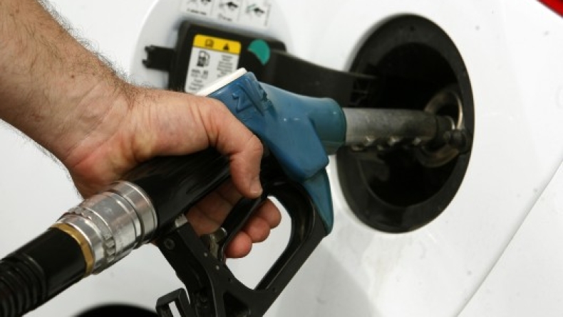 Φωτιά σε βενζίνη και πετρέλαιο – Νέες αυξήσεις στο φόρο