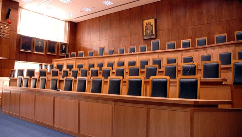 Οι Εισαγγελείς ζητούν να αποσυρθεί «αντισυνταγματική διάταξη» του ν/σ για την ανθρωπιστική κρίση