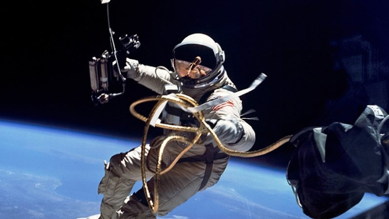 Αστροναύτες της NASA «περπατούν» και εργάζονται έξω στο Διάστημα