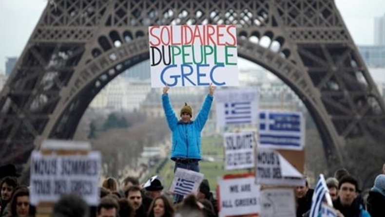 Χρήματα για την Ελλάδα συγκεντρώνουν Γάλλοι διανοούμενοι (pic)
