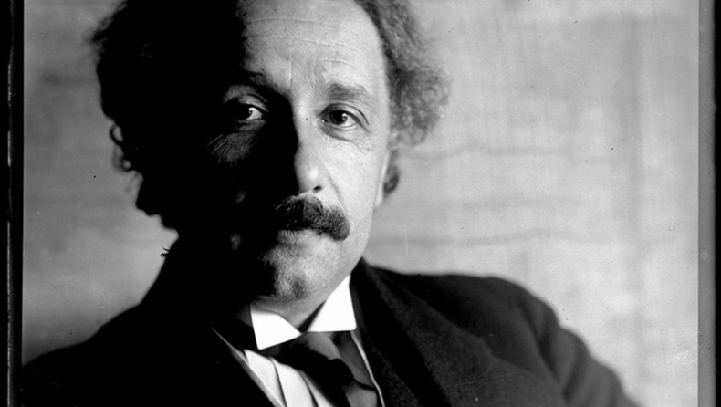 Σαν σήμερα «έφυγε» από τη ζωή ο Άλμπερτ Αϊνστάιν (pics)