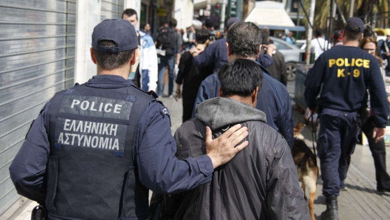 Εξαρθρώθηκε οργάνωση που διακινούσε παράνομα μετανάστες