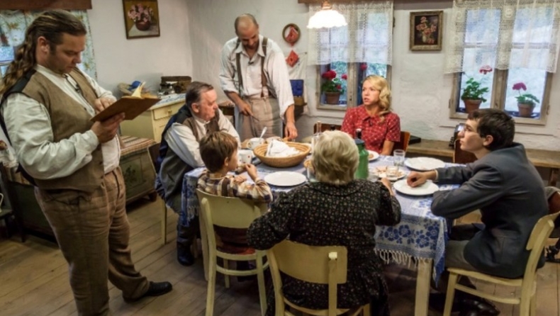 Σάλος στην Τσεχία για reality με οικογένεια που ζει υπό «ναζιστική κατοχή» (pic)
