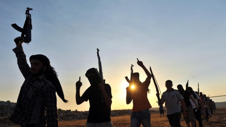 Οι τζιχαντιστές ελέγχουν πλέον τη μισή Συρία και έχουν εδραιώσει την παρουσία τους στο Ιράκ (pics)
