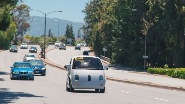 Τα πρώτα Google Cars στους δρόμους