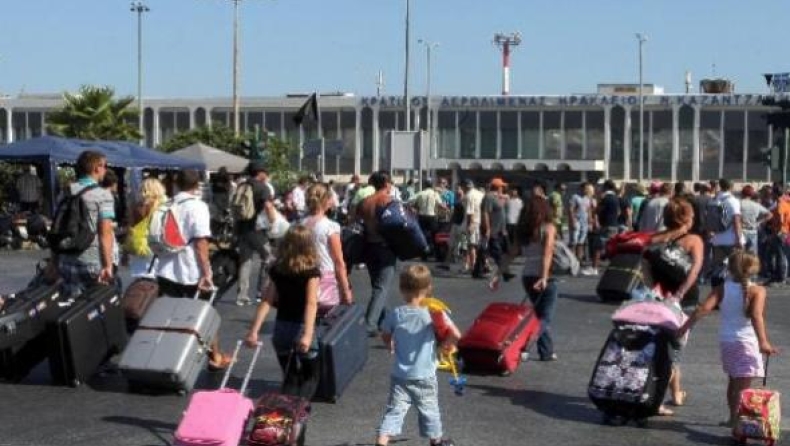 Deutsche Welle: Πιστοί στην Ελλάδα οι Γερμανοί τουρίστες