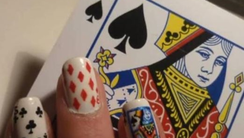 Το τέλειο μανικιούρ για μια παρτίδα πόκερ (pics+vid)