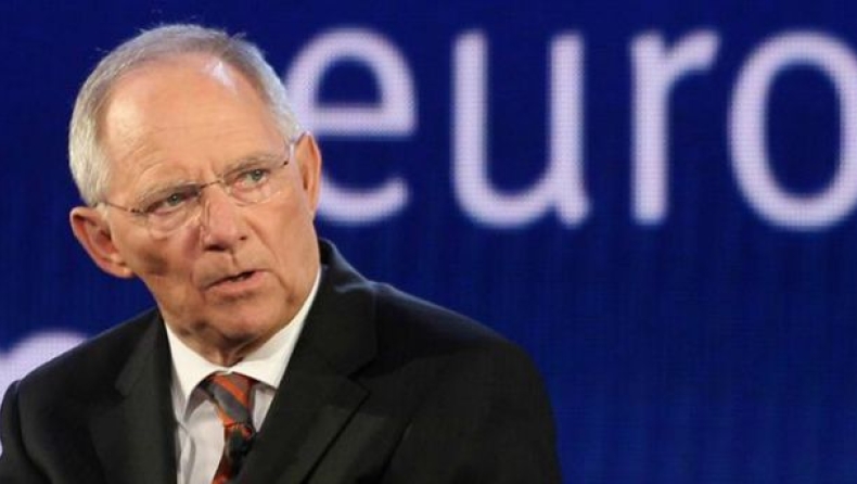 FAZ: Ο Σόιμπλε θέλει να αντικαταστήσει την Κομισιόν με το Eurogroup