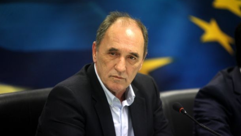 Ministers Tsakalotos, Stathakis to meet representatives of institutions again on Wednesday
