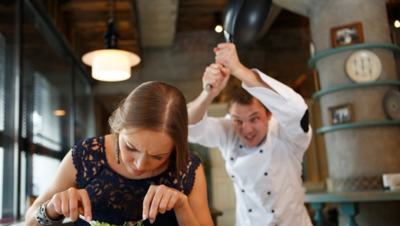 7 εκνευριστικά πράγματα που κάνουν οι πελάτες εστιατορίων σύμφωνα με τους υπαλλήλους!