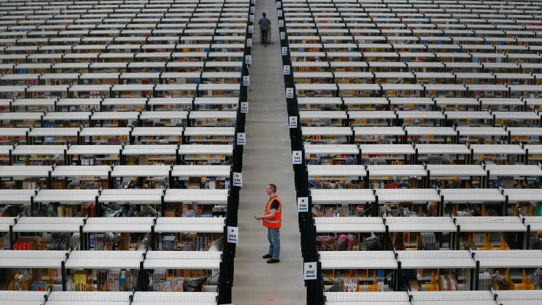 Νew York Times: Αυτός είναι ο απίστευτος εργασιακός μεσαίωνας των υπαλλήλων της Amazon