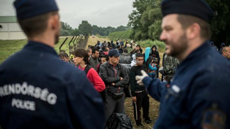 Τέσσερα βαριά «Όχι» στις υποχρεωτικές ποσοστώσεις για πρόσφυγες στην ΕΕ