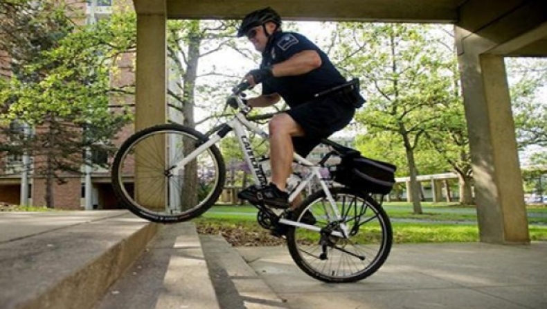 Ορθοπεταλιές στην ΕΛ.ΑΣ: Ερχονται οι αστυνομικοί με τα ποδήλατα!